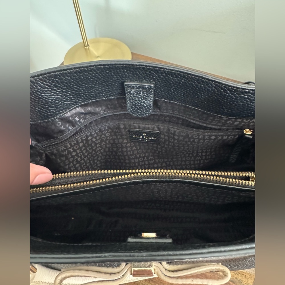 Kate Spade Black and Cream Shoulder Bag - Picture 5 of 9